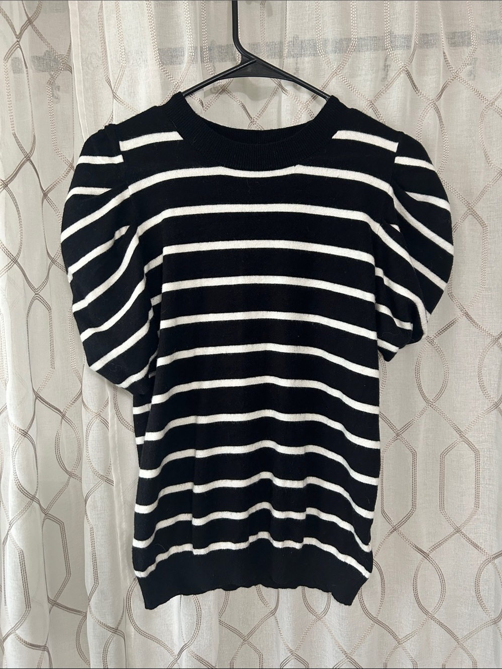 Black & White Striped Puff-Sleeve Women's Sweater